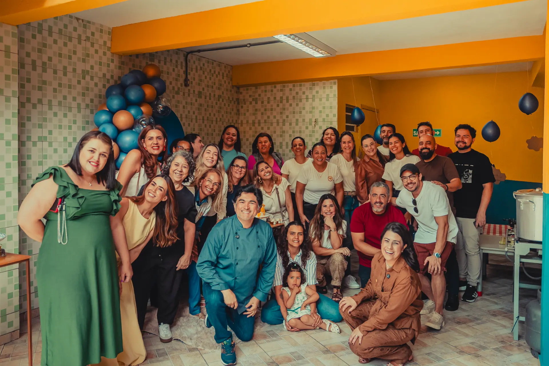 Foto de grupo dos participantes da inauguração