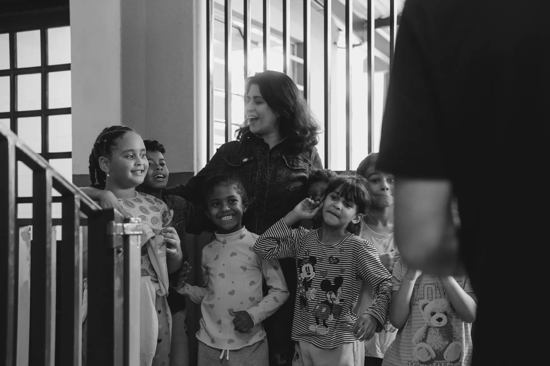 Encontro com crianças durante a inauguração